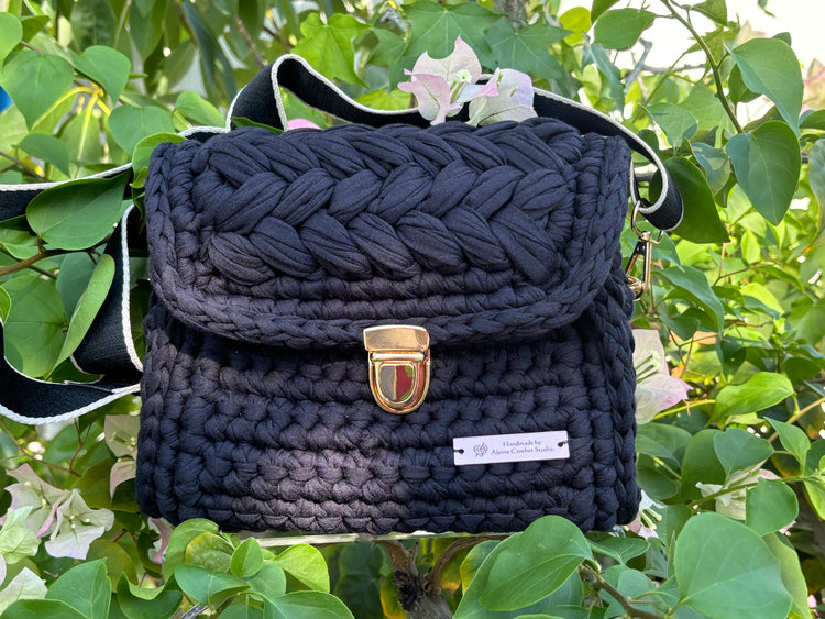The Marshmallow Handbag - Black