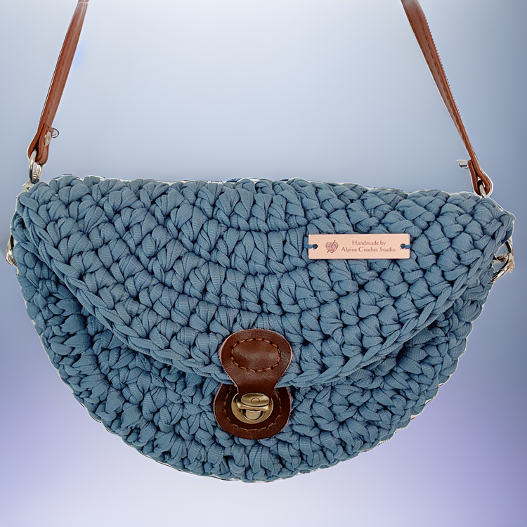 Custom Handmade Crochet Crossbody Purse - The Regina Handbag