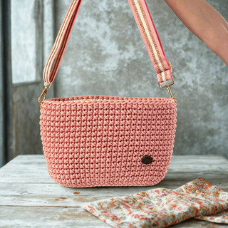 The Alicia Handbag – Handmade Crossbody Crochet Bag in Pink